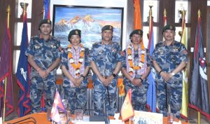 सगरमाथा र लोत्से आरोही शेर्पा तथा कार्कीलाई सशस्त्र प्रहरीद्वारा सम्मान